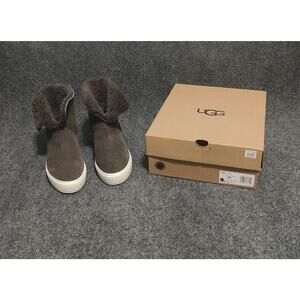 UGG Lynus Boots Women's 9 Thunder Cloud Suede Shearling Lined Platform Sneakers